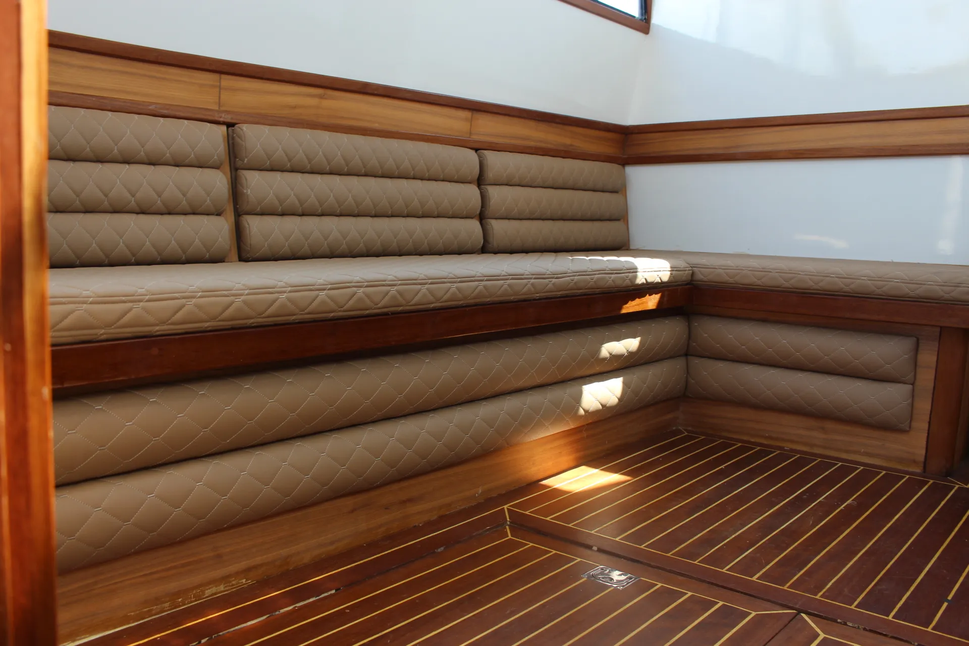 Sailboat Restoration - Colvic Victor 34'' - Image 13