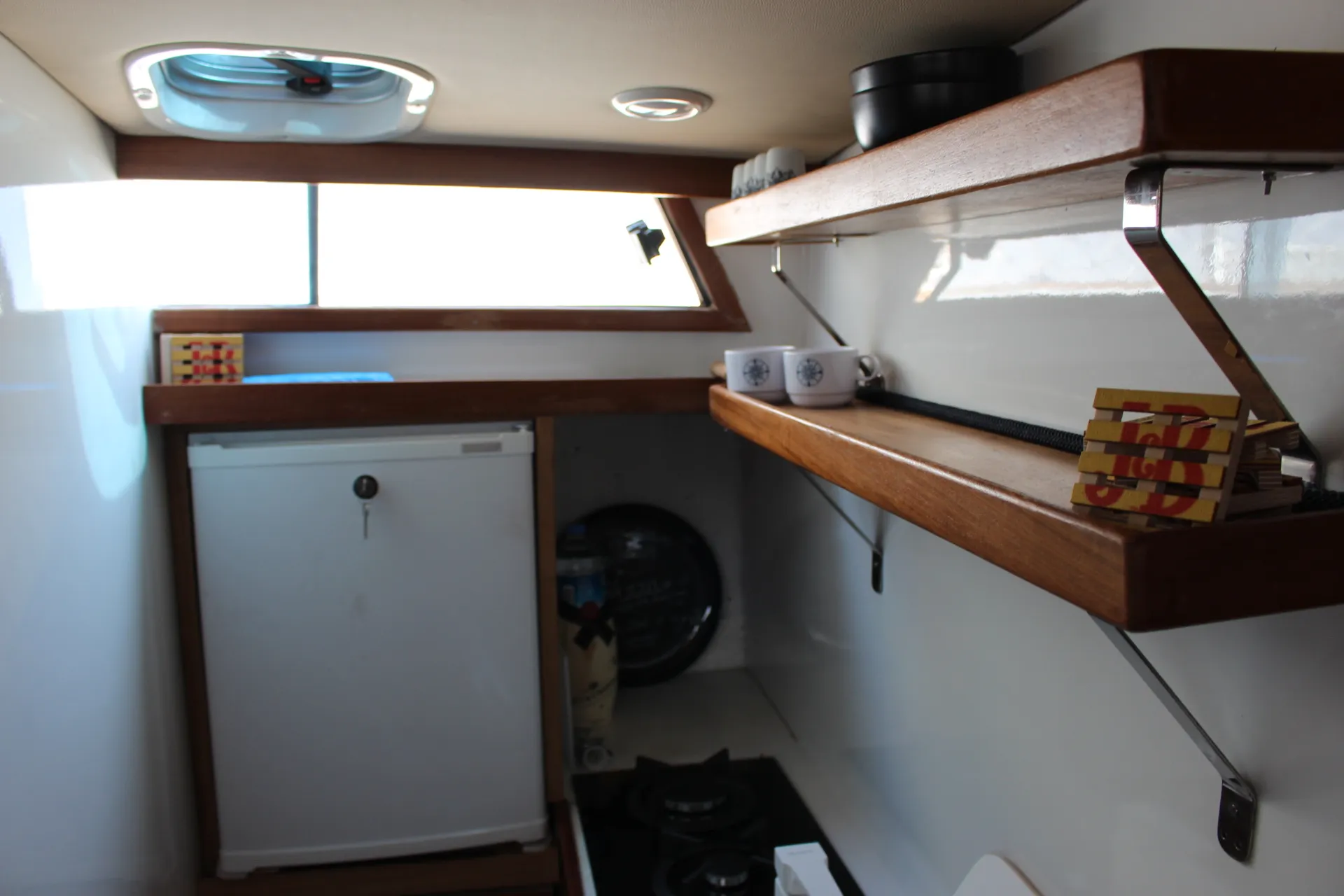 Sailboat Restoration - Colvic Victor 34'' - Image 17